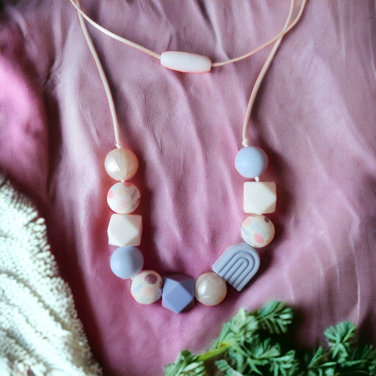 Breastfeeding Necklace For Mum / Nursing Necklace / Grey Necklace / Fidget Necklace / Silicone Jewellery / Speckle / Pink Necklace / Rainbow